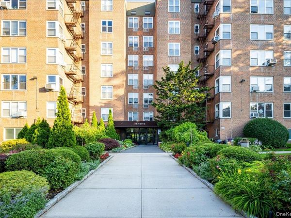 18-70 211th Street , Unit 1B, Bayside, NY 11360