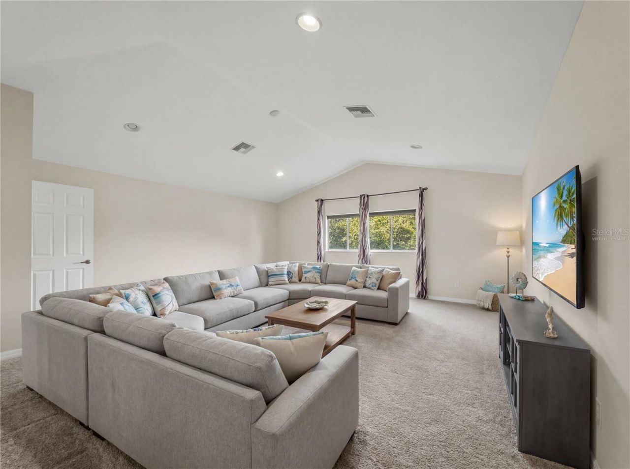 11530 Oyster Bay Circle , New Port Richey, FL 34654 Photo