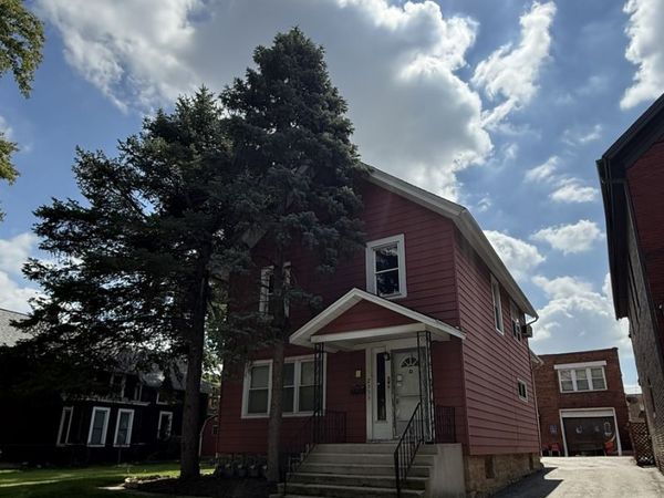 2333 Walnut Street , Blue Island, IL 60406