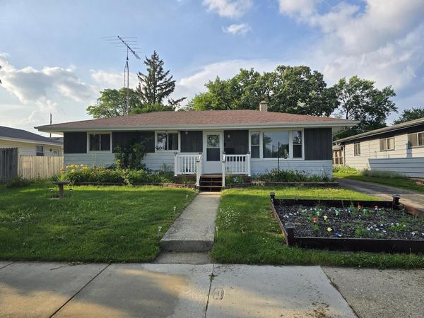 5418 Marboro DRIVE, Racine, WI 53406