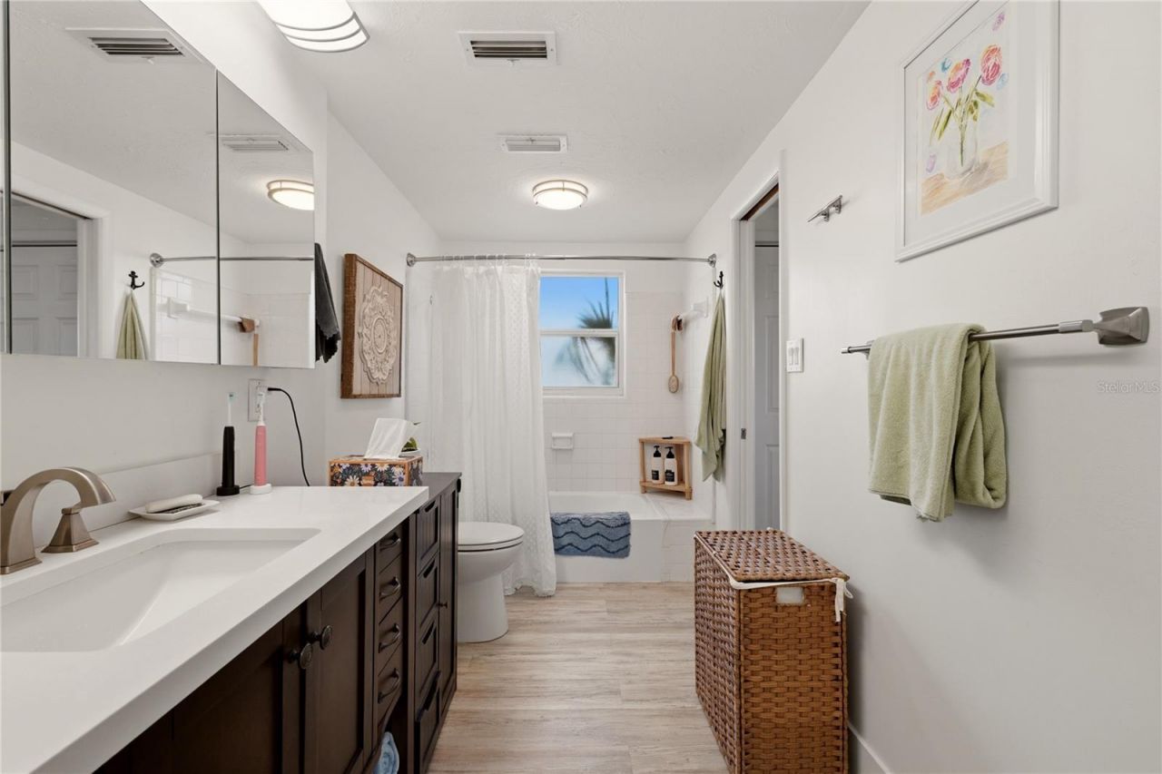 459 E Baffin Drive, Venice, FL 34293 Photo