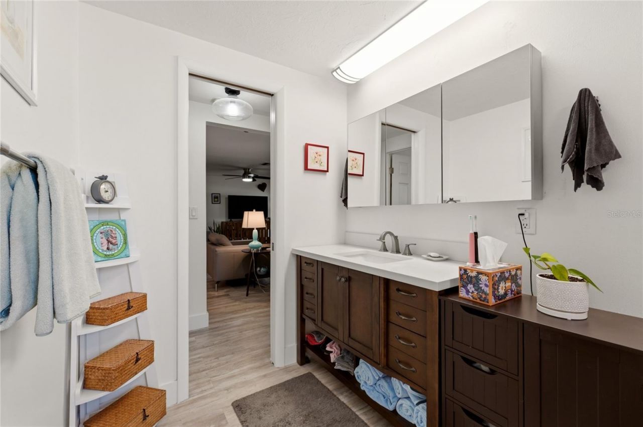 459 E Baffin Drive, Venice, FL 34293 Photo