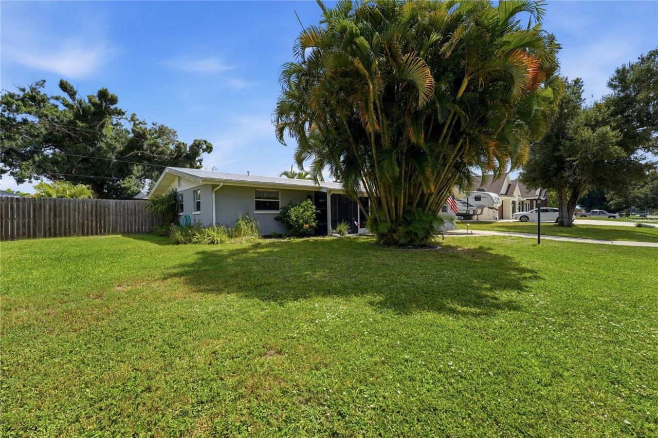 459 E Baffin Drive, Venice, FL 34293 Photo