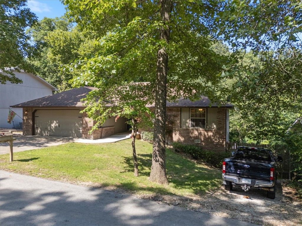 7 Adams Lane Bella Vista, AR 72715