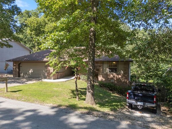 7 Adams Lane, Bella Vista, AR 72715