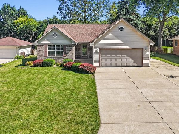 7116 W Carpenter AVENUE, Greenfield, WI 53220