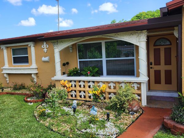 3654 NW 27th Street, Lauderdale Lakes, FL 33311