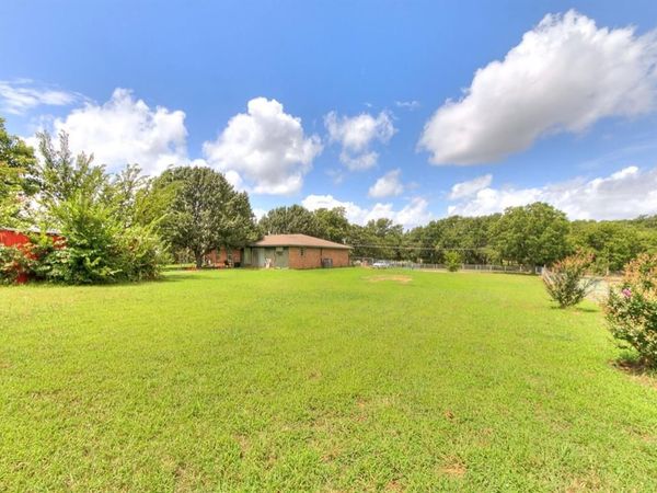 19601 S Rock Creek Road, Shawnee, OK 74801