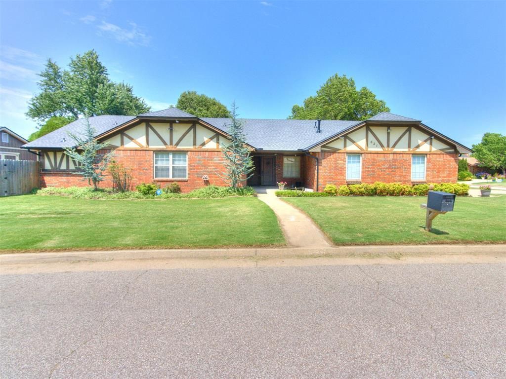 621 Brookwood Drive Oklahoma City, OK 