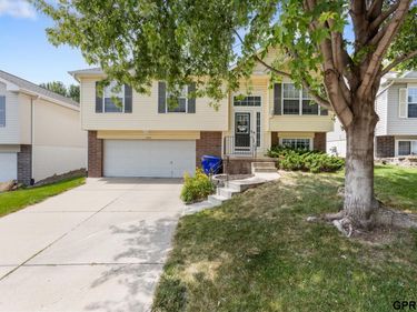2134 N 166Th Street, Omaha, NE 68116
