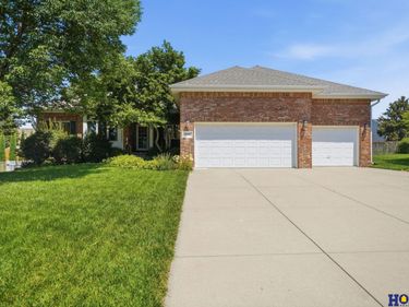 7930 Zachary Circle, Lincoln, NE 68507