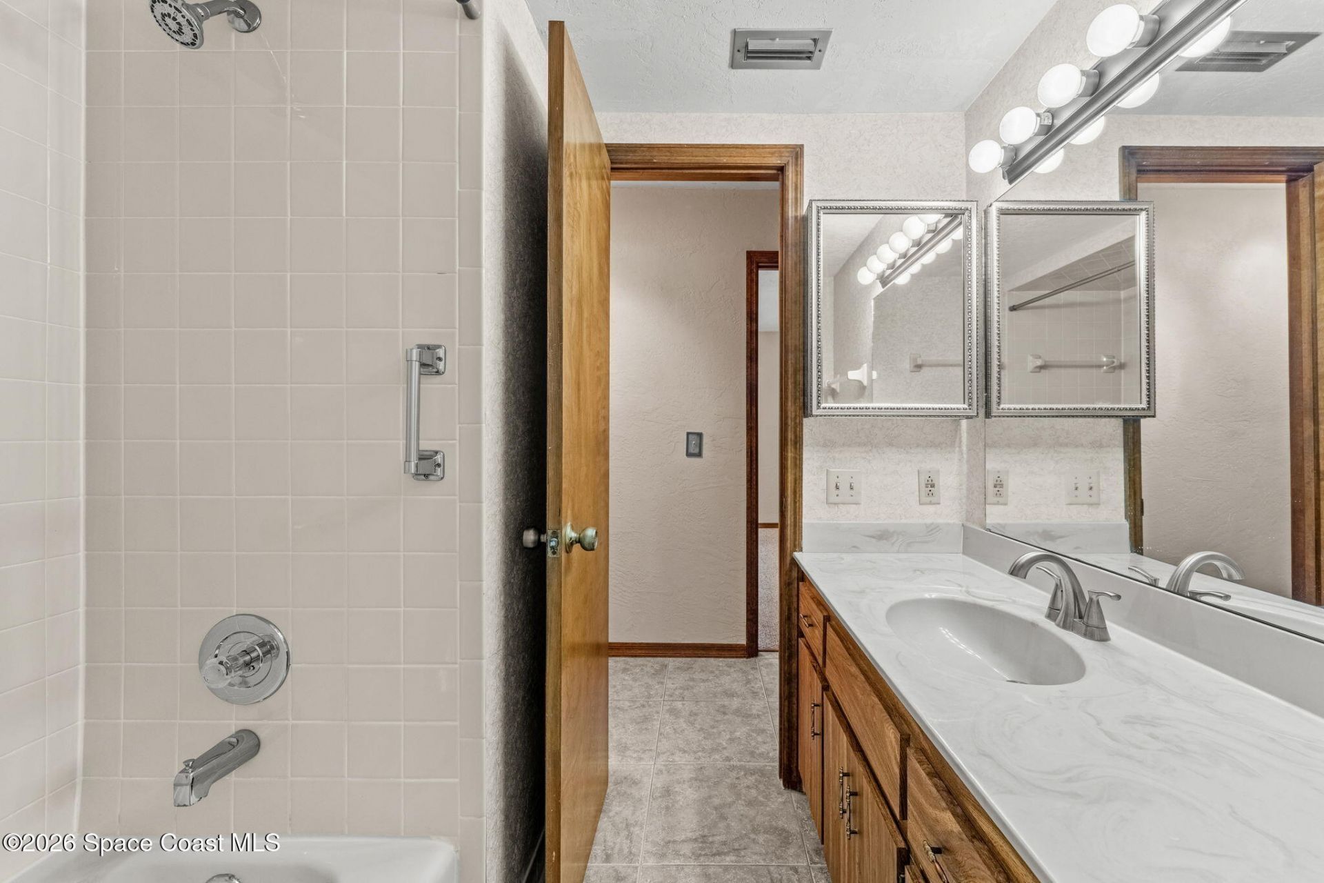 9030 York Lane, Unit 12d, West Melbourne, FL 32904 Photo