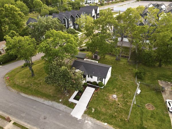 126 Donelsonwood Dr , Nashville, TN 37214
