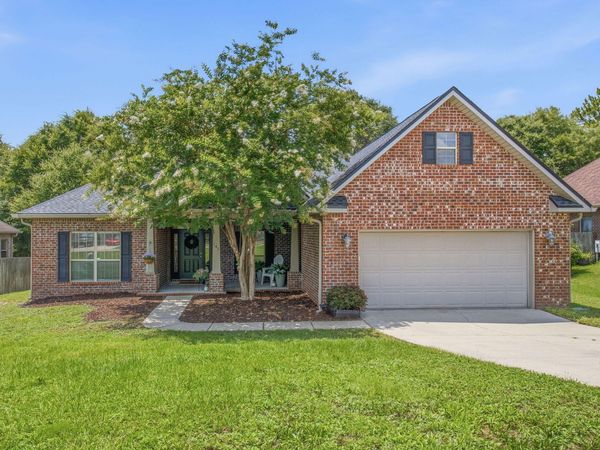 143 Crab Apple Avenue, Crestview, FL 32536