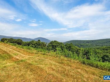 1505 CLIFFS CONDOS, Wintergreen Resort, VA 22967
