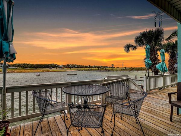 2292 N Fulton Beach, Unit APT 502, Rockport, TX 78382