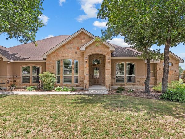 192 COPPER RIDGE DR, La Vernia, TX 78121