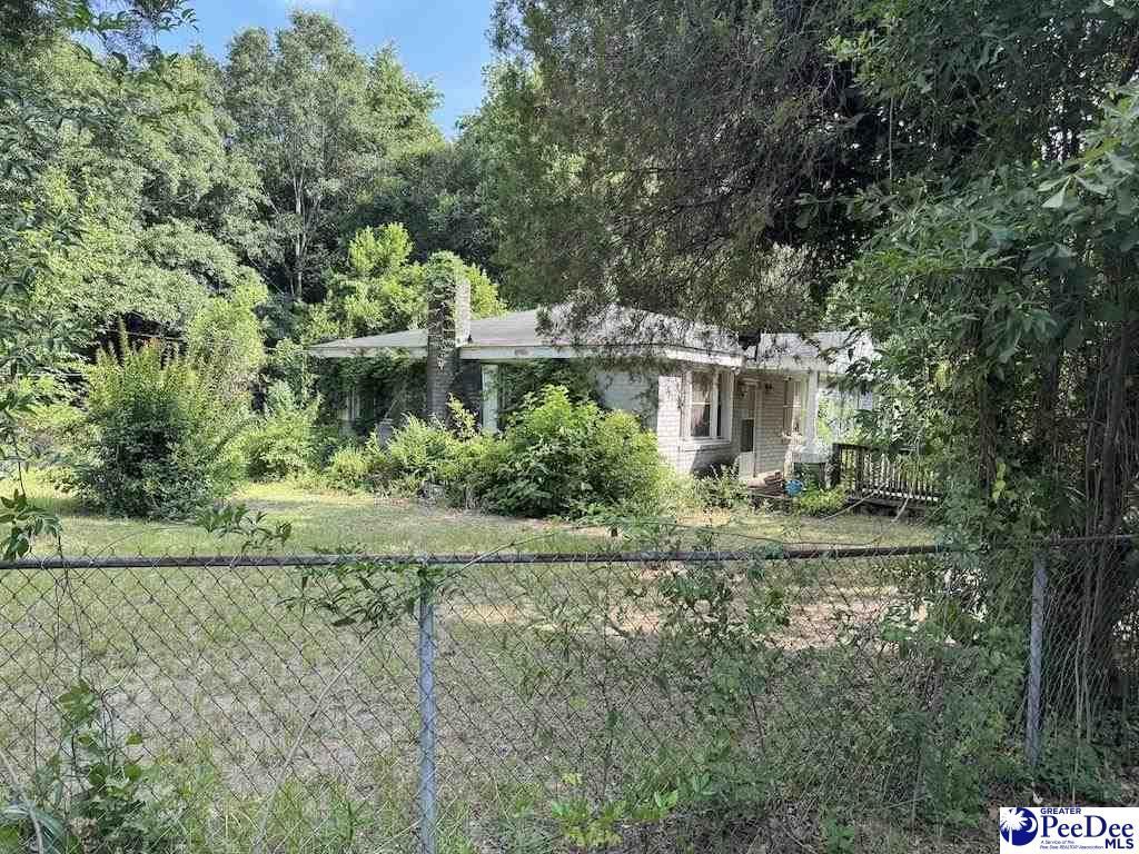 49 Robinson St. Photo 7