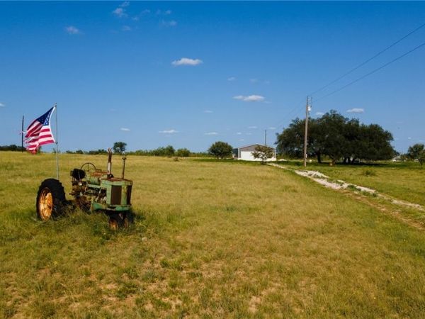 1843 Savanna Ridge Ranch Road , Lometa, TX 76853