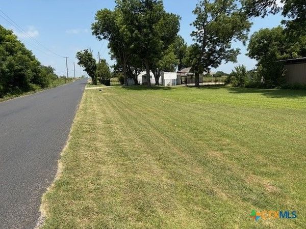 880 County Road 311 Road , Jarrell, TX 76537