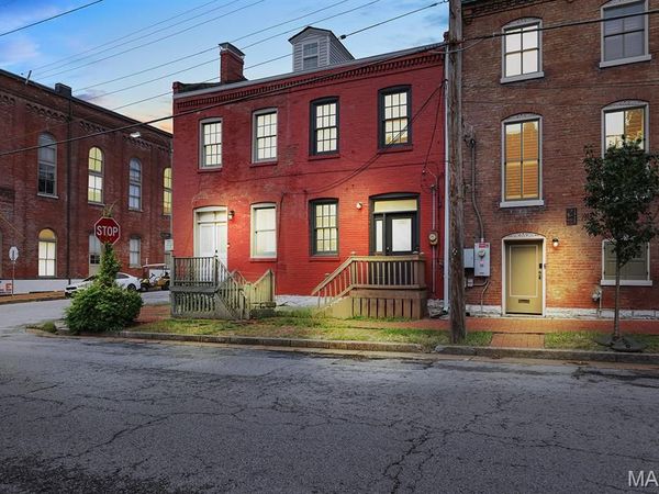 1927 S 9th Street, St Louis, MO 63104