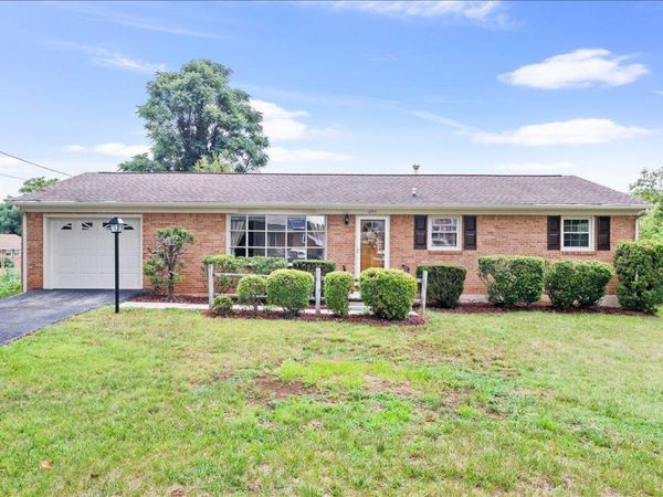 6743 Jasmine CIR, Roanoke, VA 24019