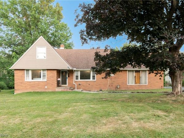 26314 N Woodland Road, Beachwood, OH 44122
