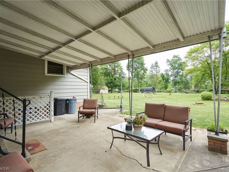8223 Wesley Drive, Strongsville, OH 44136 Photo 22