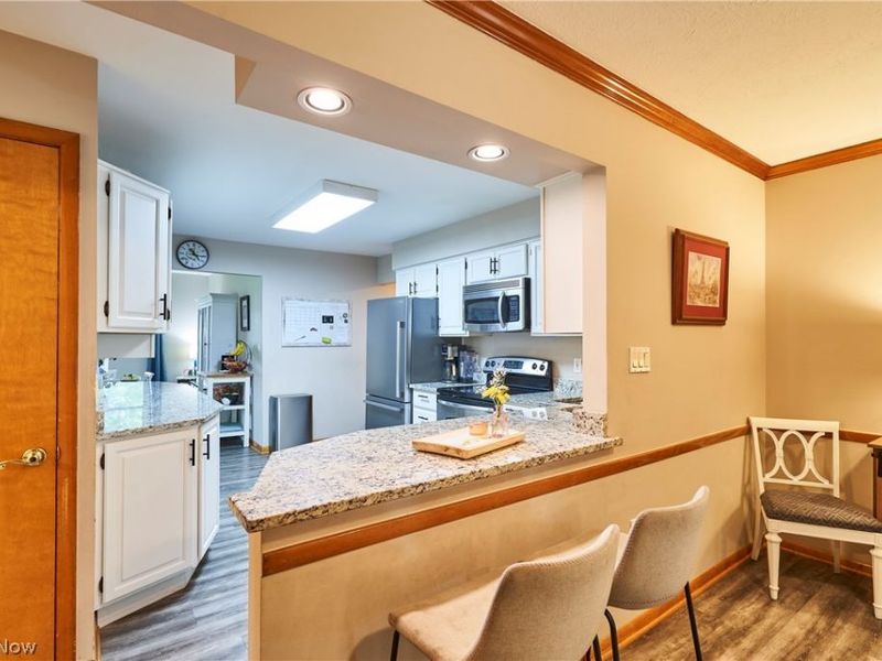 8223 Wesley Drive, Strongsville, OH 44136 Photo 9