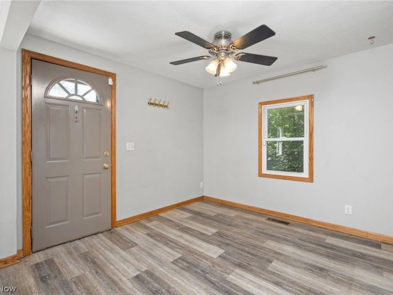 301 21st Street NW, Massillon, OH 44647 Photo 3