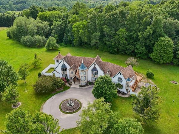 16040 Rapids Road, Burton, OH 44021