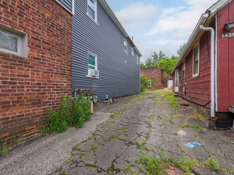 1434 E 45th Street, Cleveland, OH 44103 Photo 5