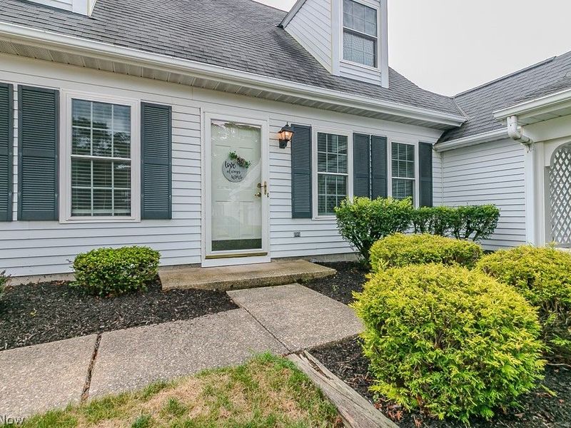 9834 Highgate Court, Concord Township, OH 44060 Photo 3