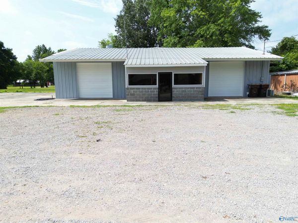 8214 Highway 72, Athens, AL 35611