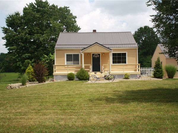 3950 Ivanhoe Rd, Prospect, PA 16052