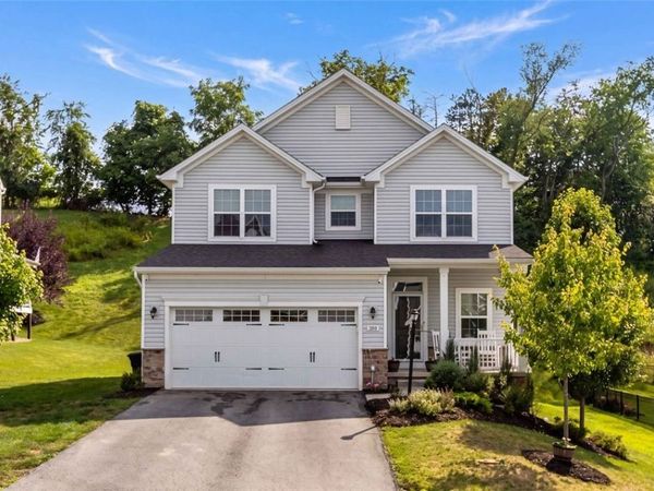 208 Regency Drive, Eighty Four, PA 15330