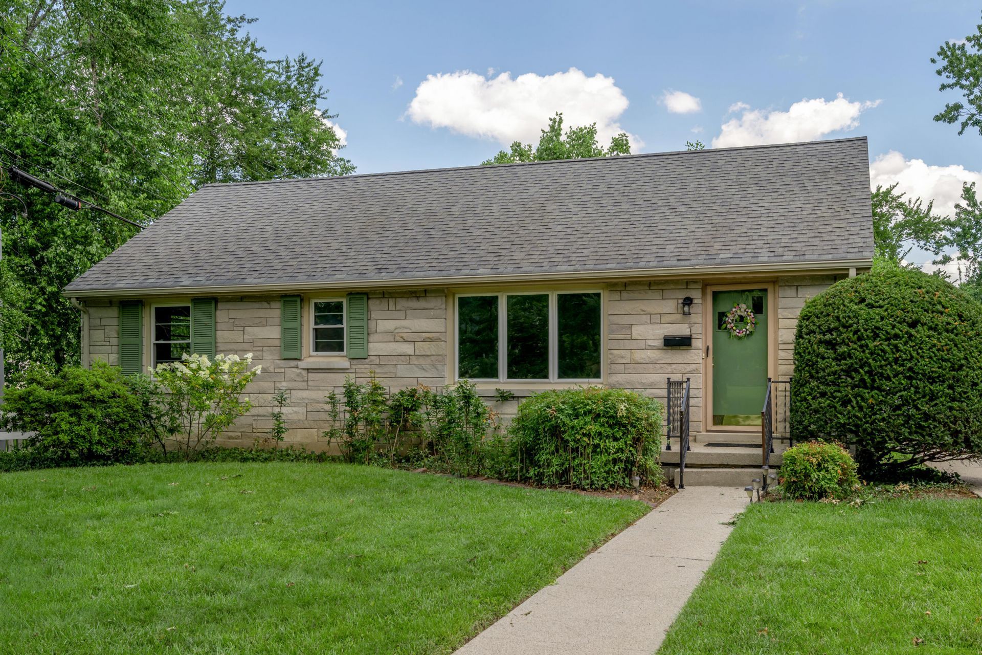 209 E Lowry Lane, Lexington, KY 40503 Main Photo