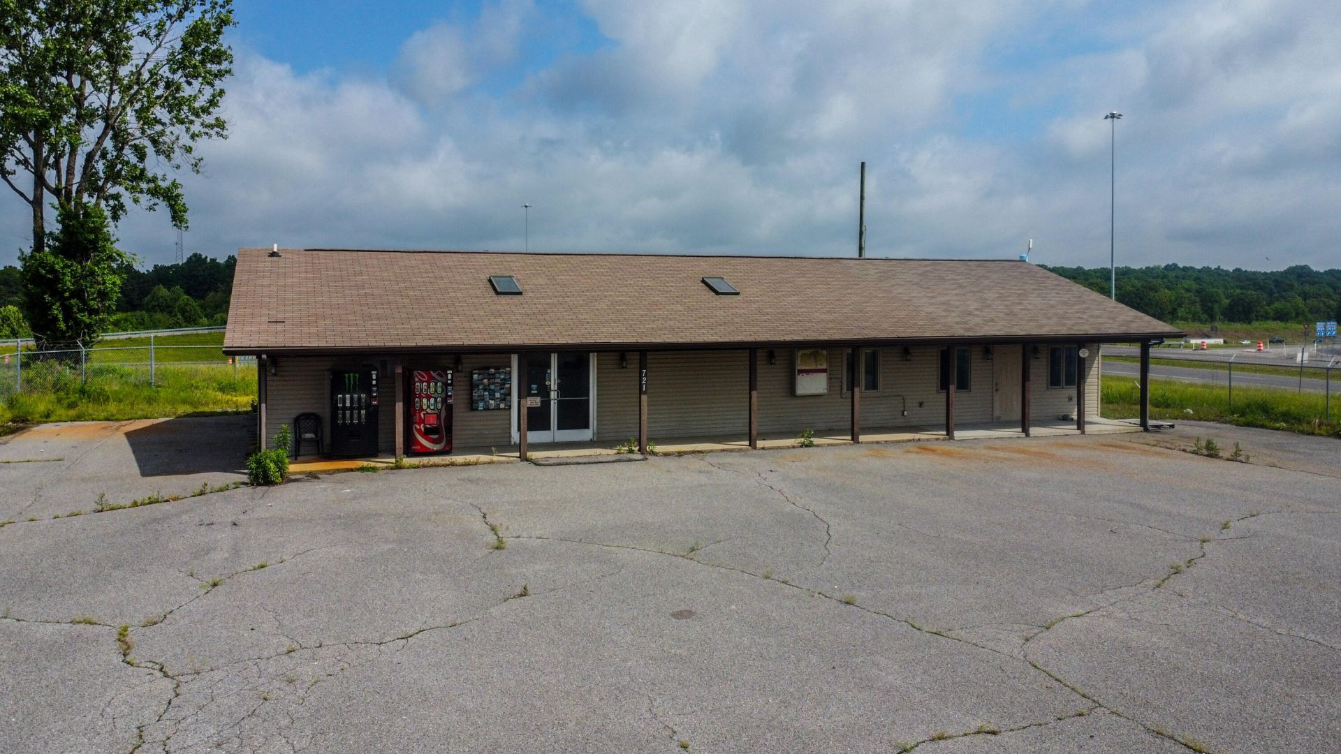 721 Complex Drive, Grand Rivers, KY 42045 Main Photo