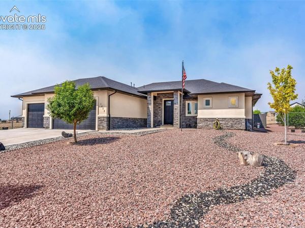 1673 N Calle Rosa Drive, Pueblo West, CO 81007