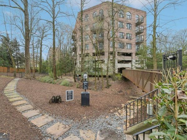 3235 Roswell Road NE, Unit 506, Atlanta, GA 30305