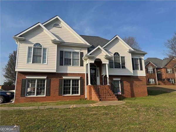 16 Berkshire Drive NW, Cartersville, GA 30120