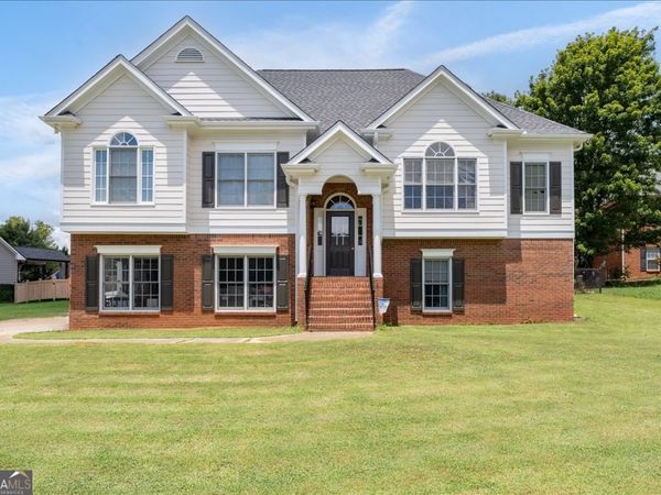 16 Berkshire Drive NW, Cartersville, GA 30120