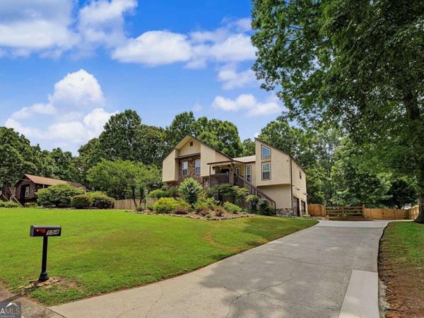 154 W Putnam Ferry Road, Woodstock, GA 30189