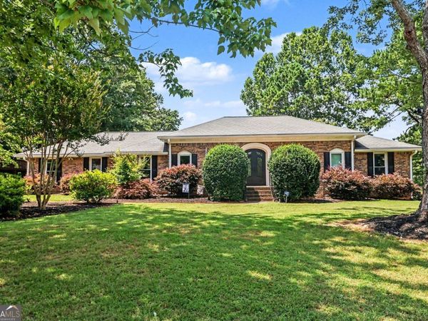 410 Saddle Lake Drive, Roswell, GA 30076