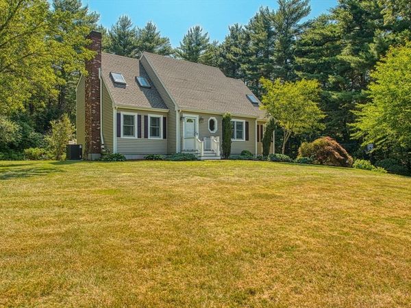 5 Daniel Road, Lakeville, MA 02347