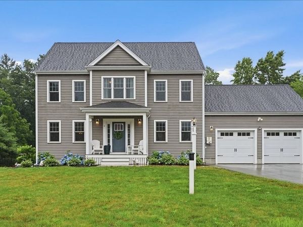 2 Bourne Dr., Halifax, MA 02338