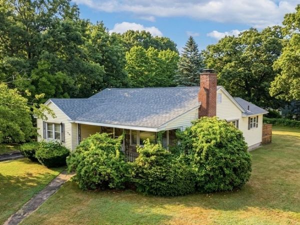 68 Wheelock Ave, Millbury, MA 01527