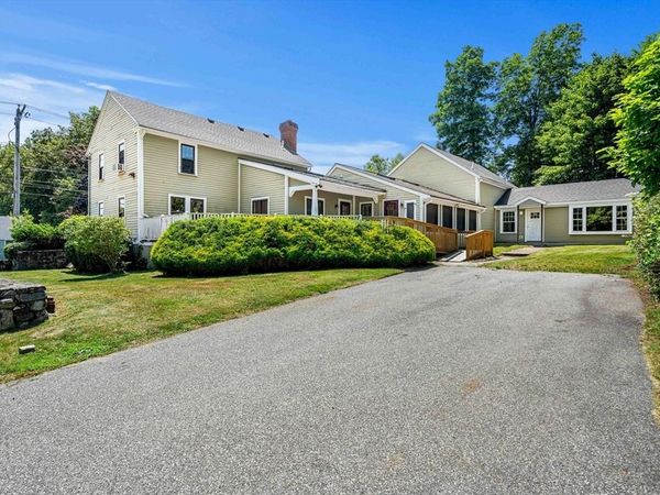 987 Broadway, Haverhill, MA 01832