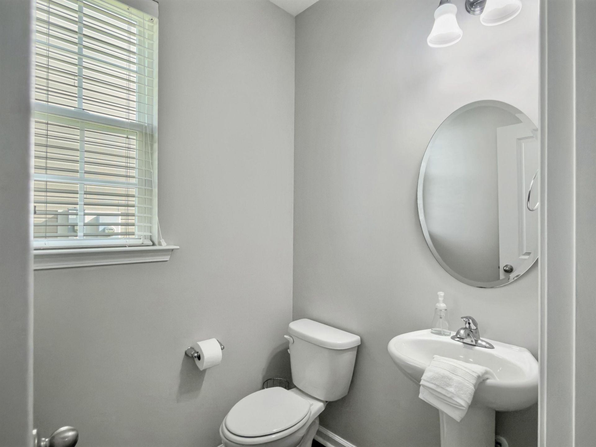 1505 Sanborll Landing Drive Photo 13