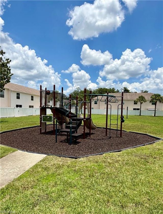 3618 Pine Oak Cir , Unit 105, Fort Myers, FL 33916 Photo